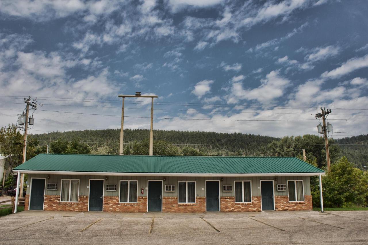 Motel Deer Sundance